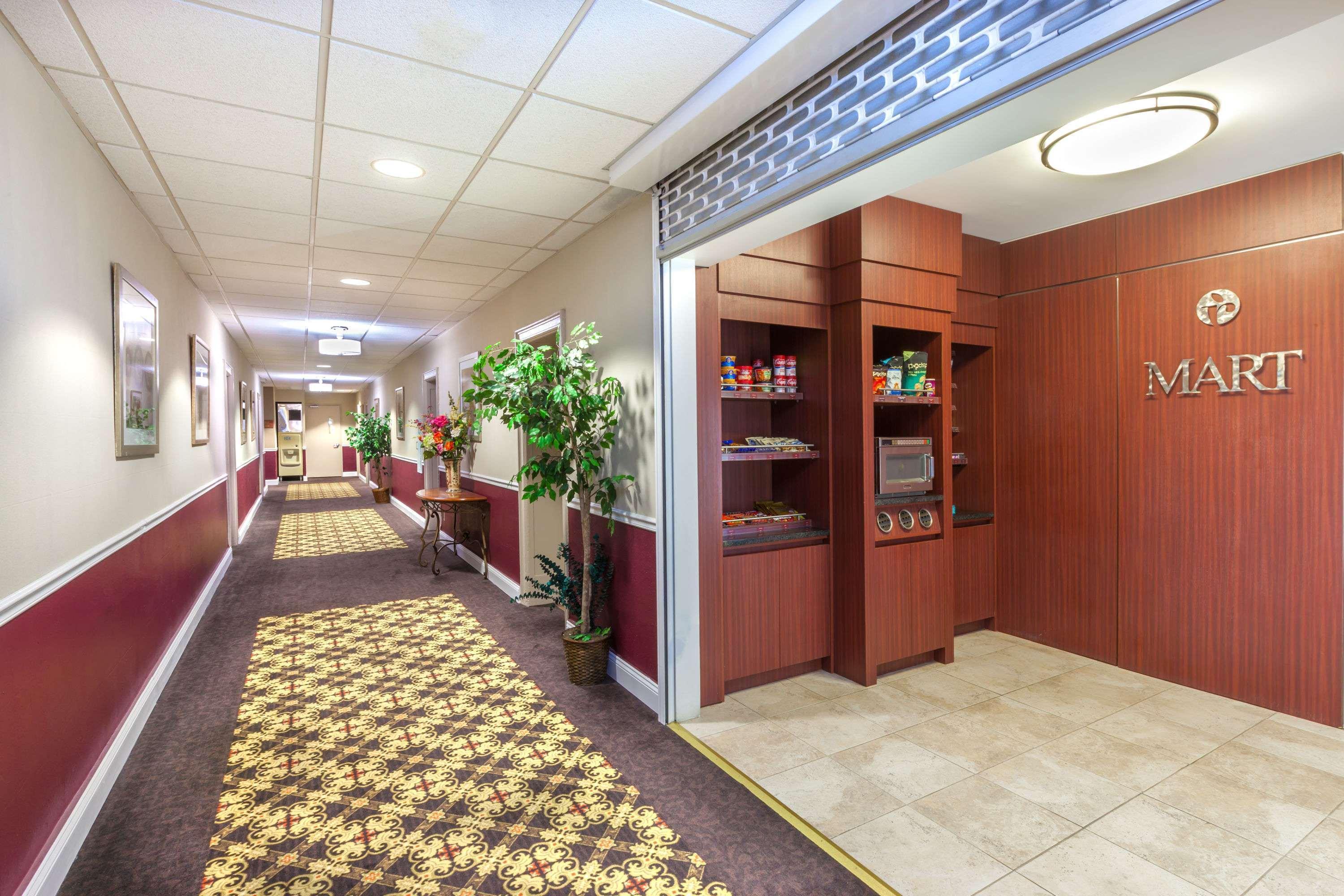 Ramada By Wyndham Jersey City Exterior photo